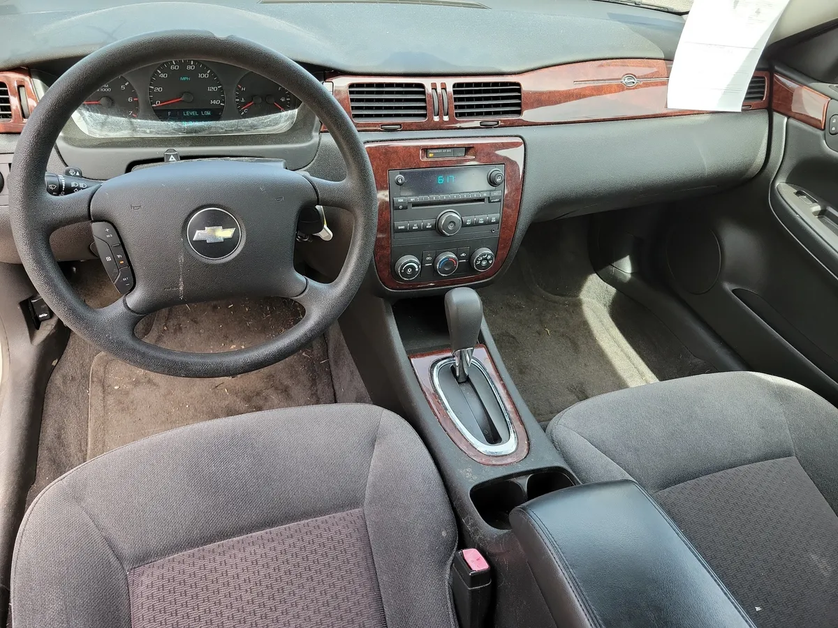 2008 Chevrolet Impala LS thumbnail 15