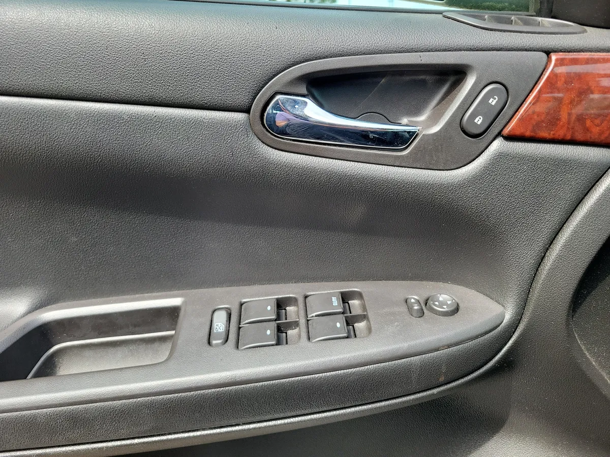 2008 Chevrolet Impala LS thumbnail 19