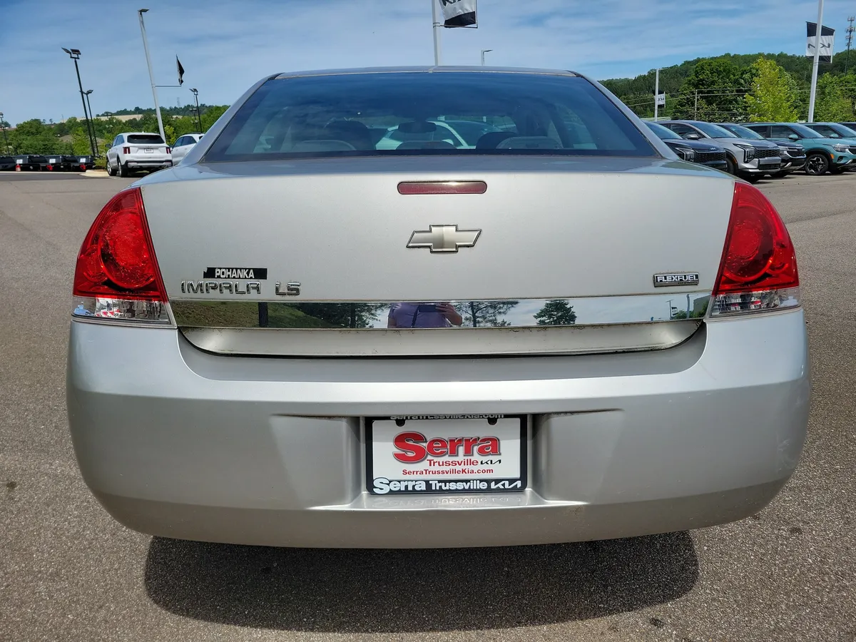2008 Chevrolet Impala LS thumbnail 4