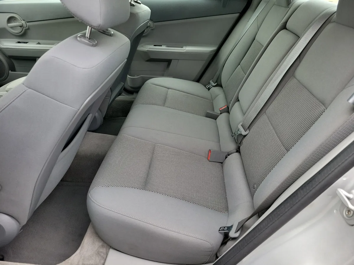 2008 Dodge Avenger SE thumbnail 8