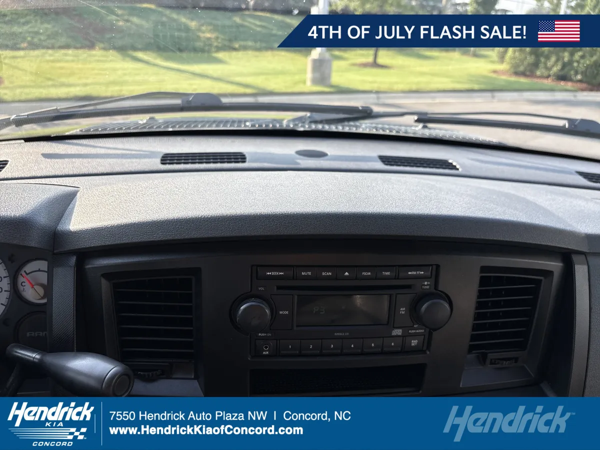 2008 Dodge Ram 1500 ST thumbnail 24