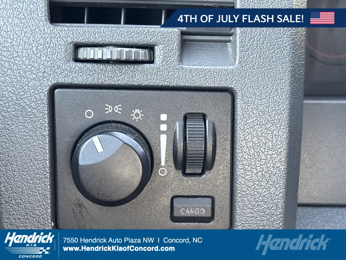2008 Dodge Ram 1500 ST thumbnail 26