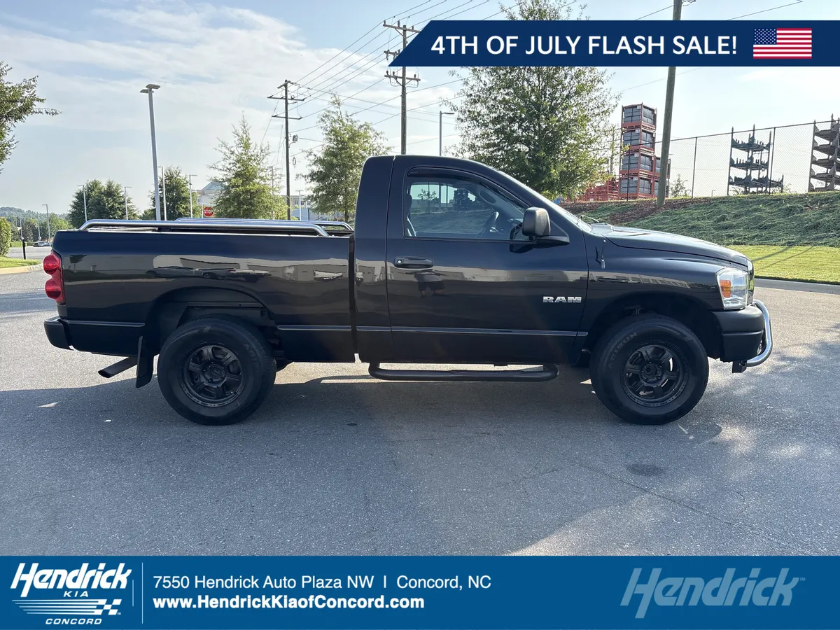2008 Dodge Ram 1500 ST thumbnail 9