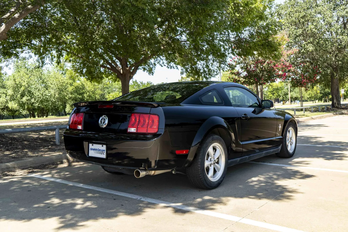 2008 Ford Mustang Deluxe thumbnail 8