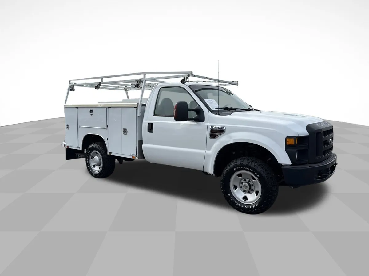2008 Ford Super Duty F-350 SRW XL thumbnail 3