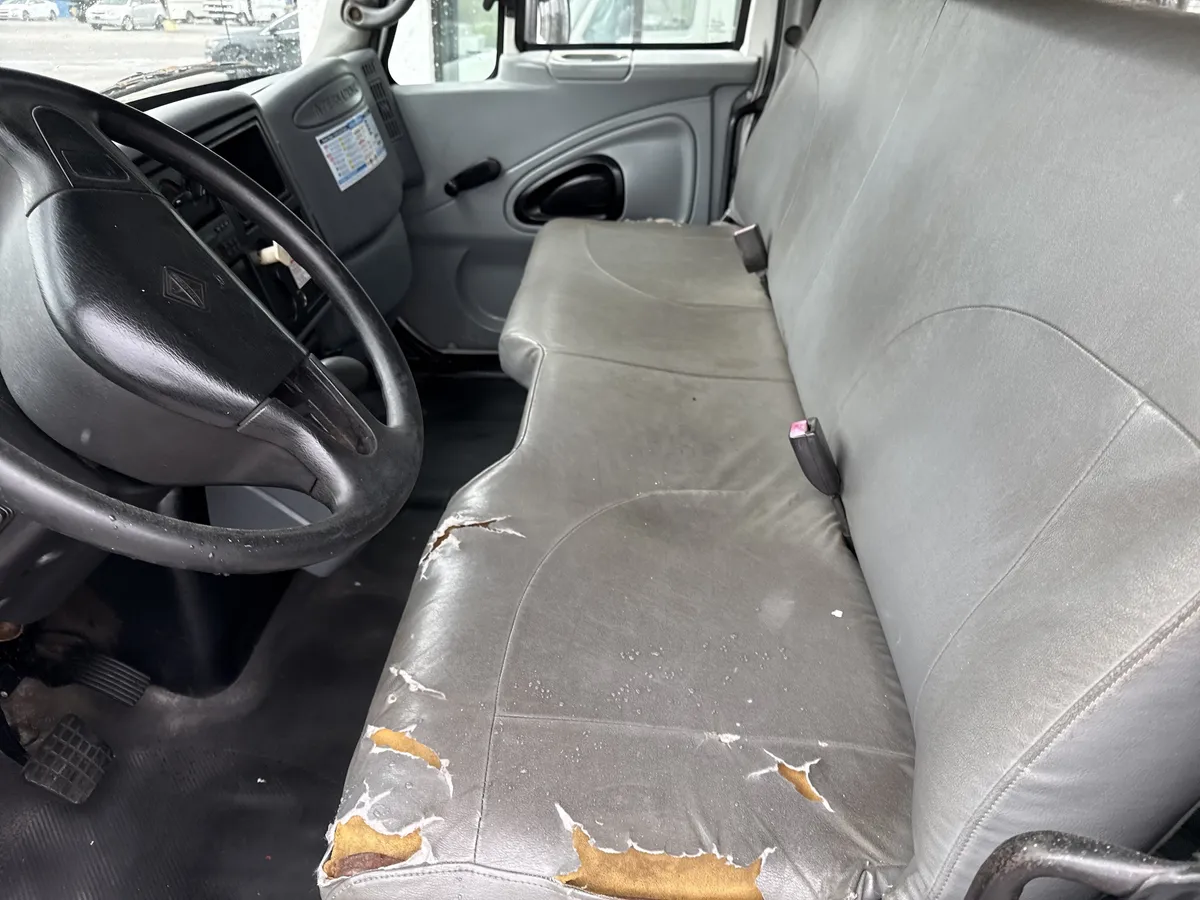 2008 International 4300 thumbnail 11