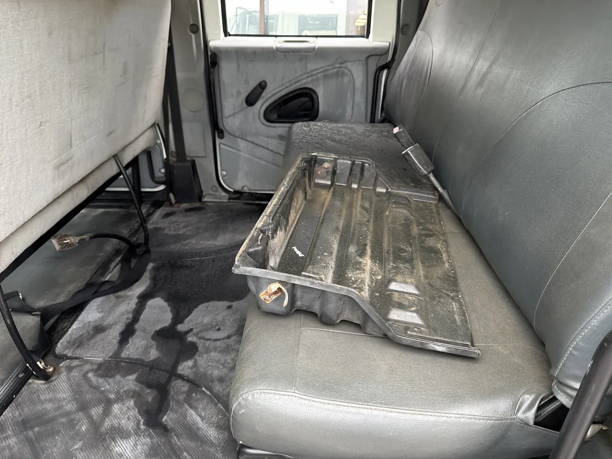 2008 International 4300 thumbnail 13