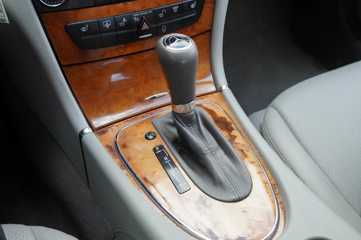 2008 Mercedes-Benz E-Class E350 Luxury 4MATIC® thumbnail 27