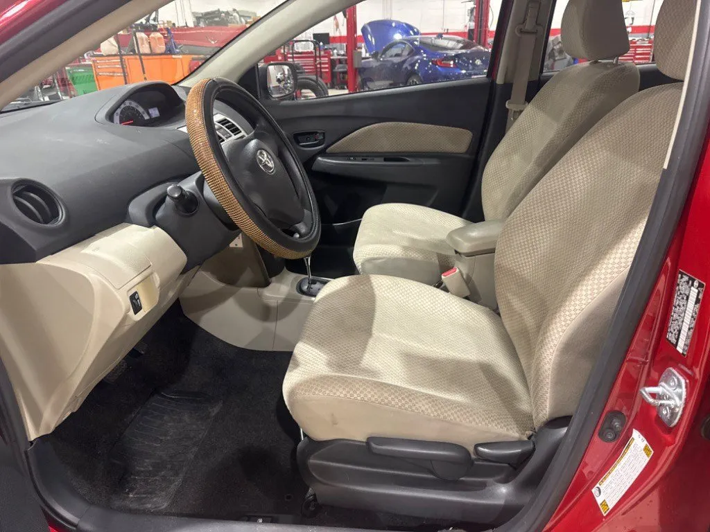 2008 Toyota Yaris thumbnail 4