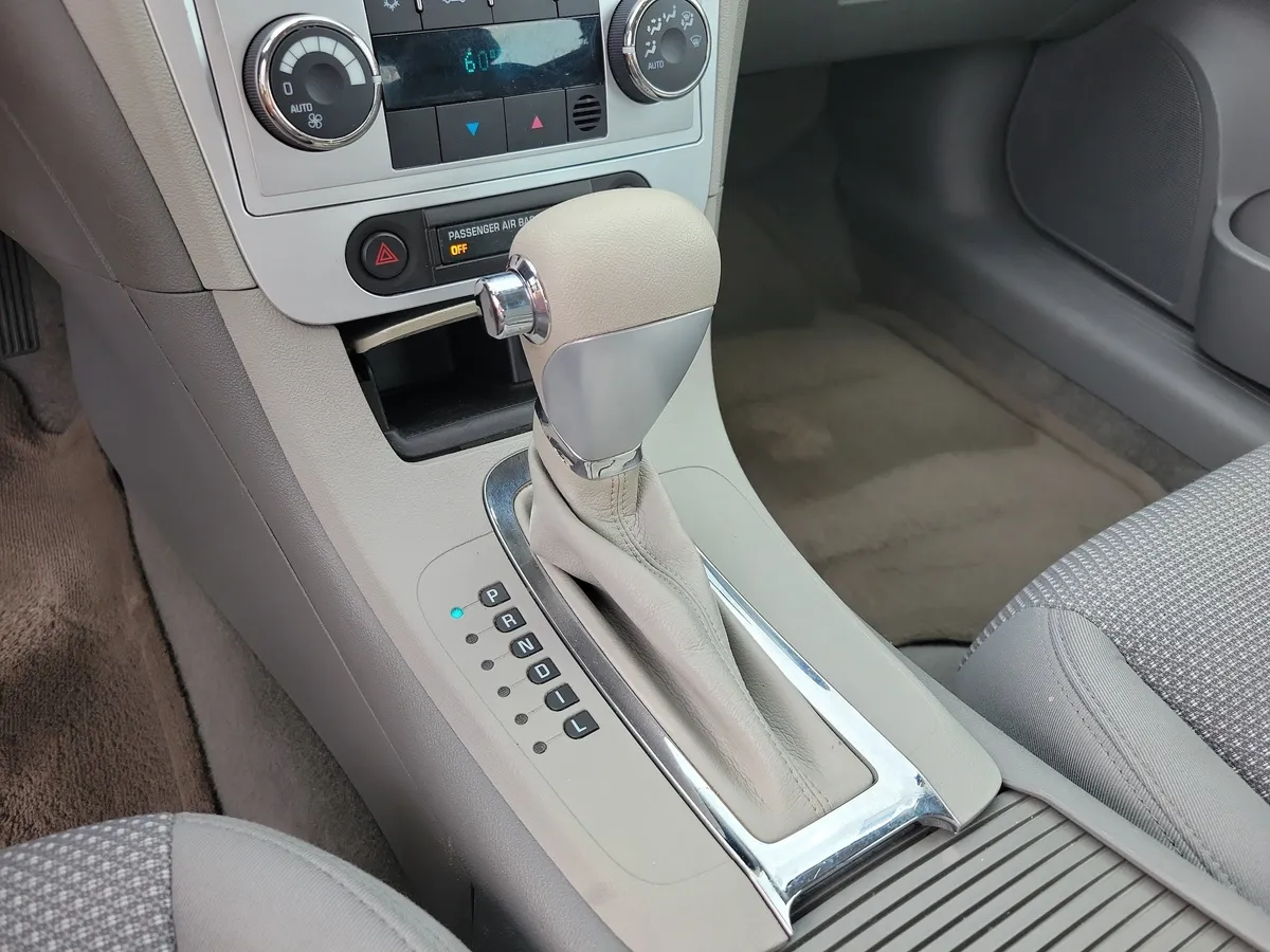 2009 Chevrolet Malibu Hybrid Base thumbnail 10