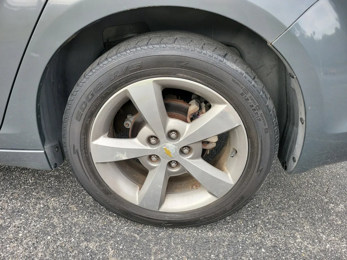 2009 Chevrolet Malibu Hybrid Base thumbnail 21