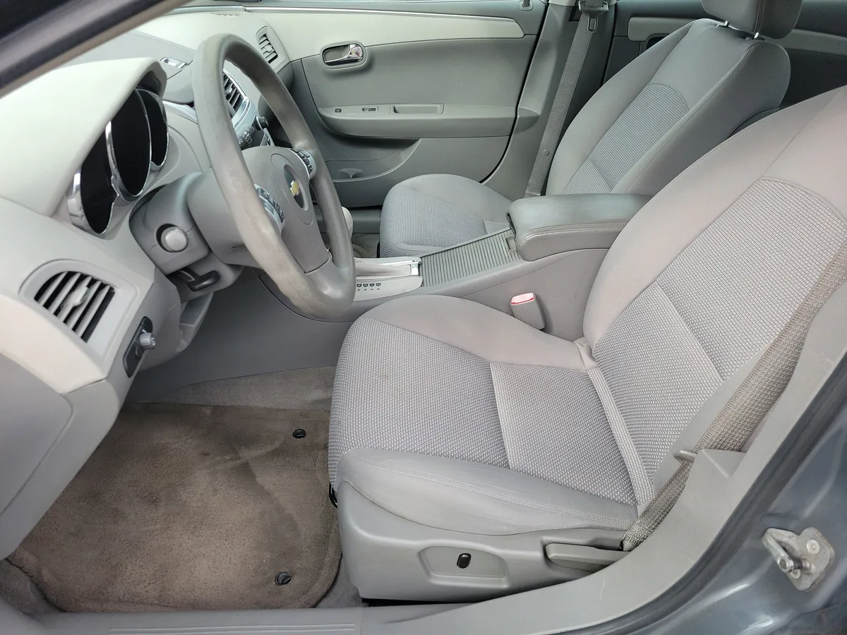 2009 Chevrolet Malibu Hybrid Base thumbnail 4