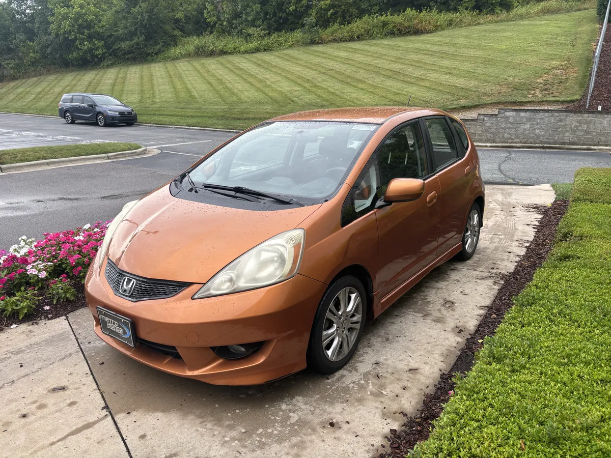 2009 Honda Fit Sport thumbnail 2