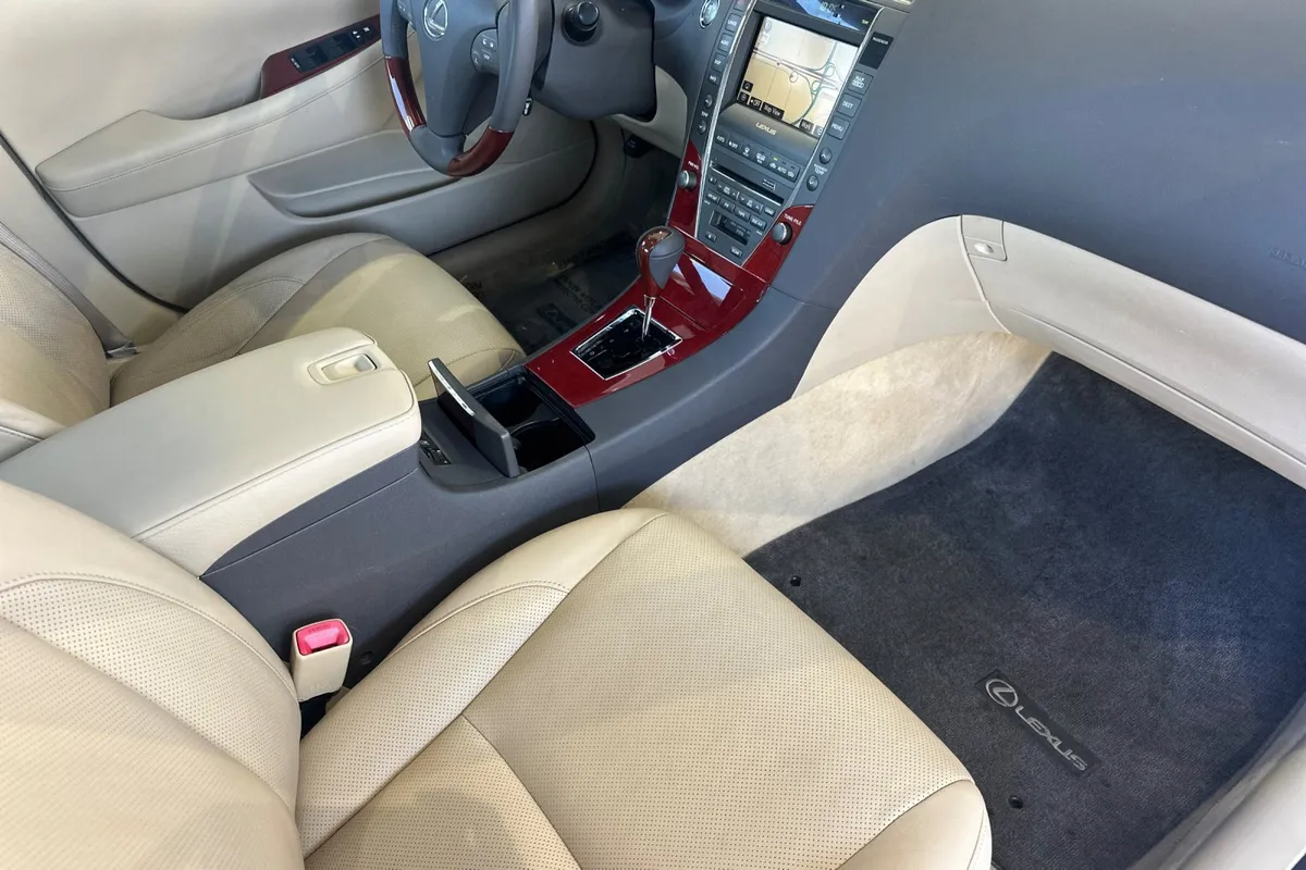 2009 Lexus ES 350 thumbnail 18