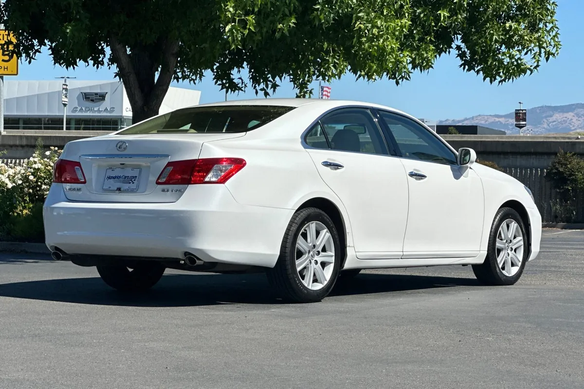 2009 Lexus ES 350 thumbnail 4