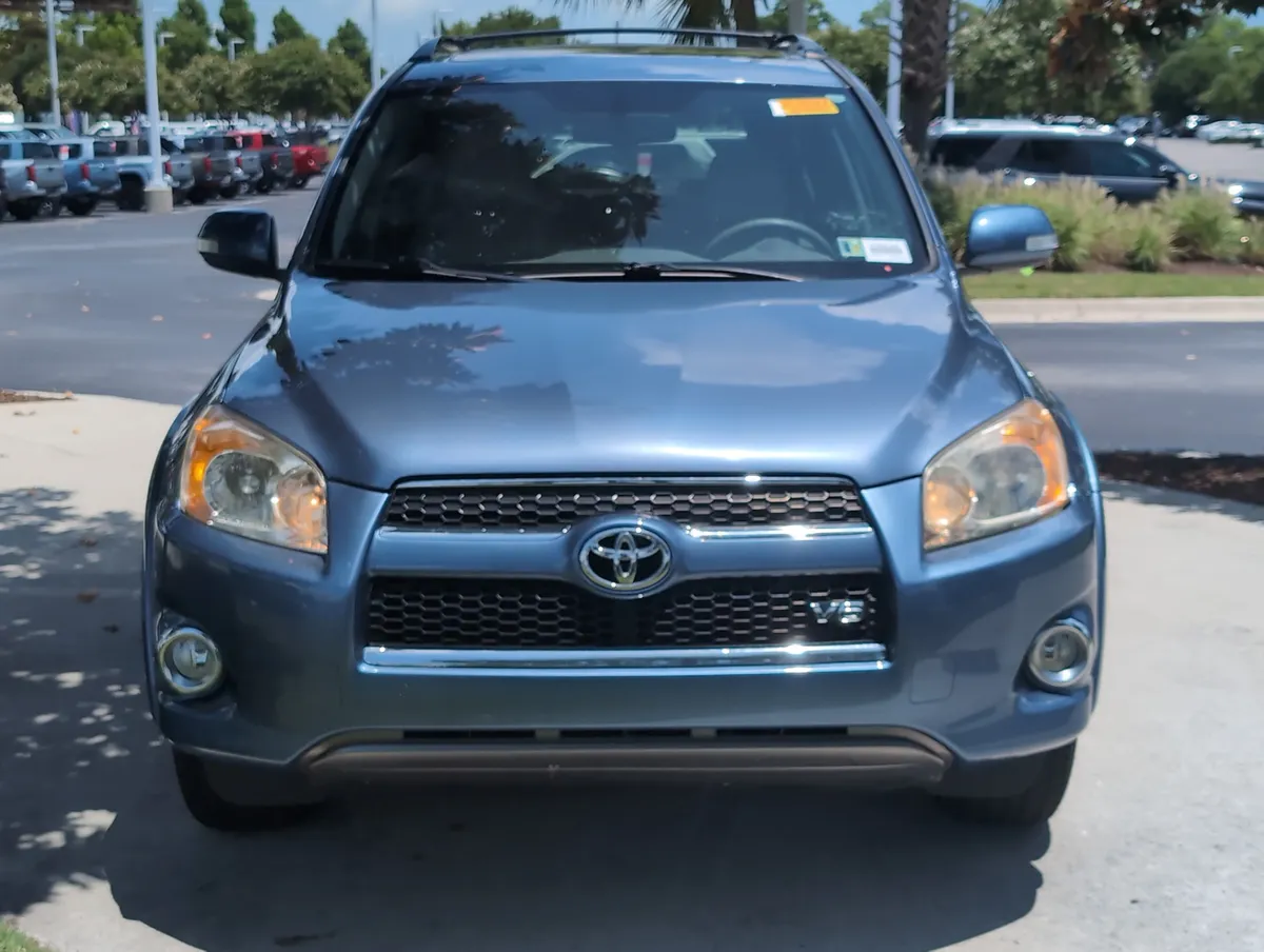 2009 Toyota RAV4 Ltd thumbnail 2