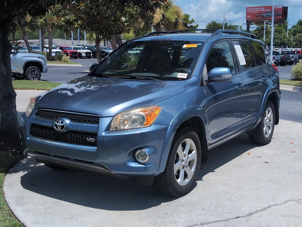 2009 Toyota RAV4 Ltd thumbnail 4