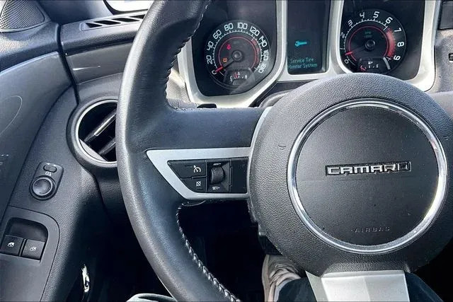2010 Chevrolet Camaro SS thumbnail 10