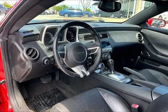 2010 Chevrolet Camaro SS thumbnail 13