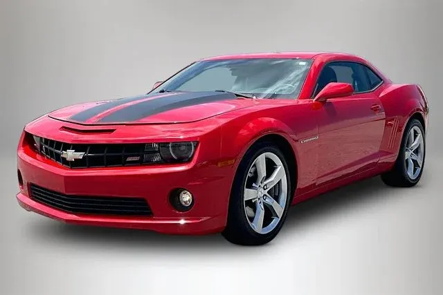 2010 Chevrolet Camaro SS thumbnail 2