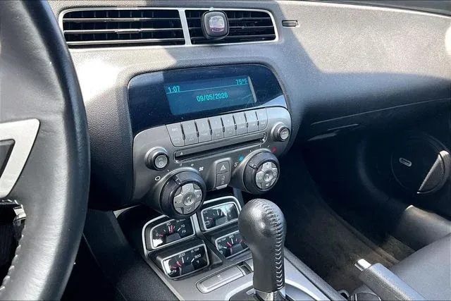 2010 Chevrolet Camaro SS thumbnail 20