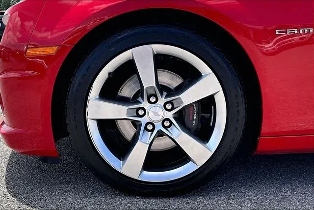 2010 Chevrolet Camaro SS thumbnail 28