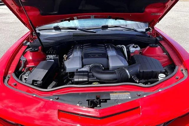 2010 Chevrolet Camaro SS thumbnail 30