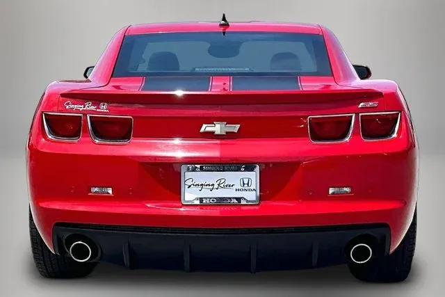 2010 Chevrolet Camaro SS thumbnail 6
