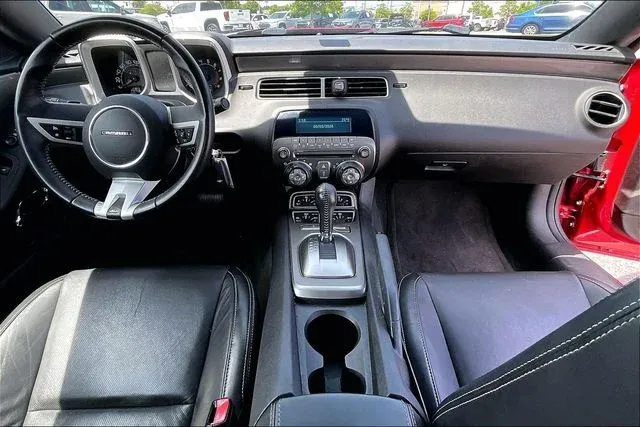 2010 Chevrolet Camaro SS thumbnail 7