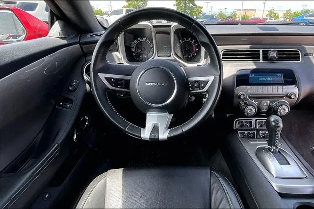 2010 Chevrolet Camaro SS thumbnail 8
