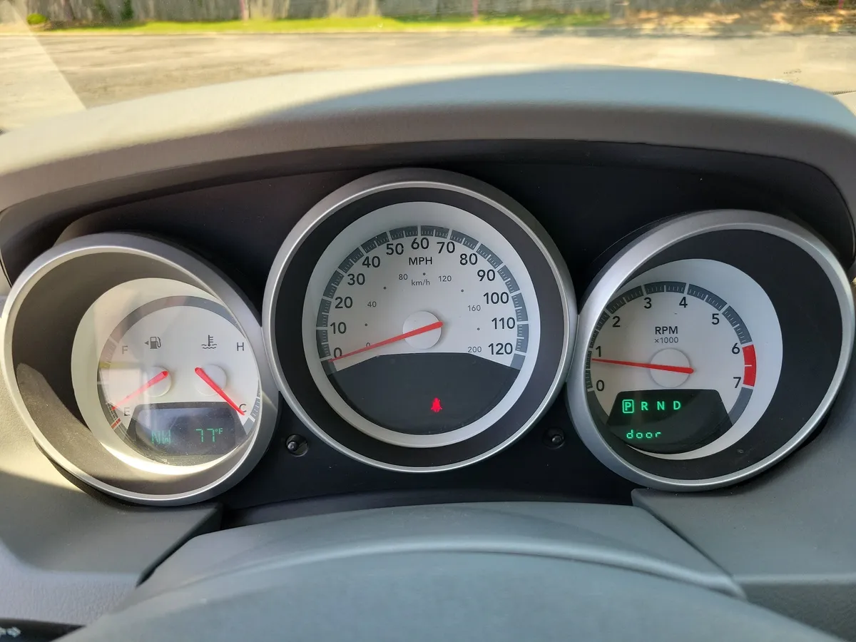 2010 Dodge Grand Caravan SE thumbnail 12