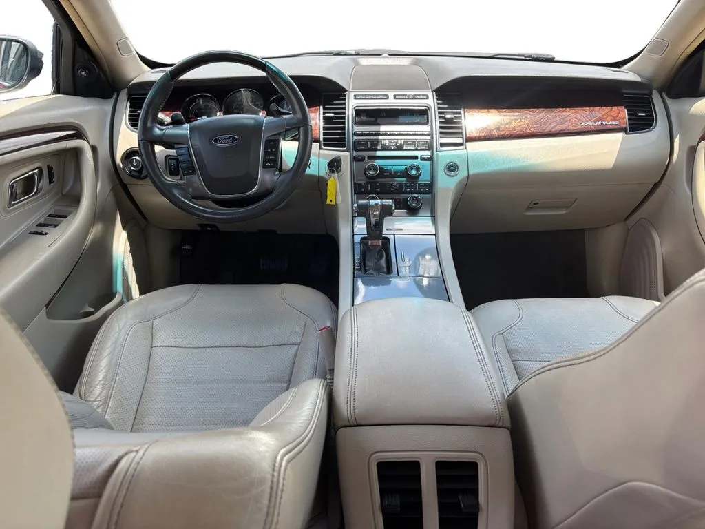 2010 Ford Taurus Limited thumbnail 17