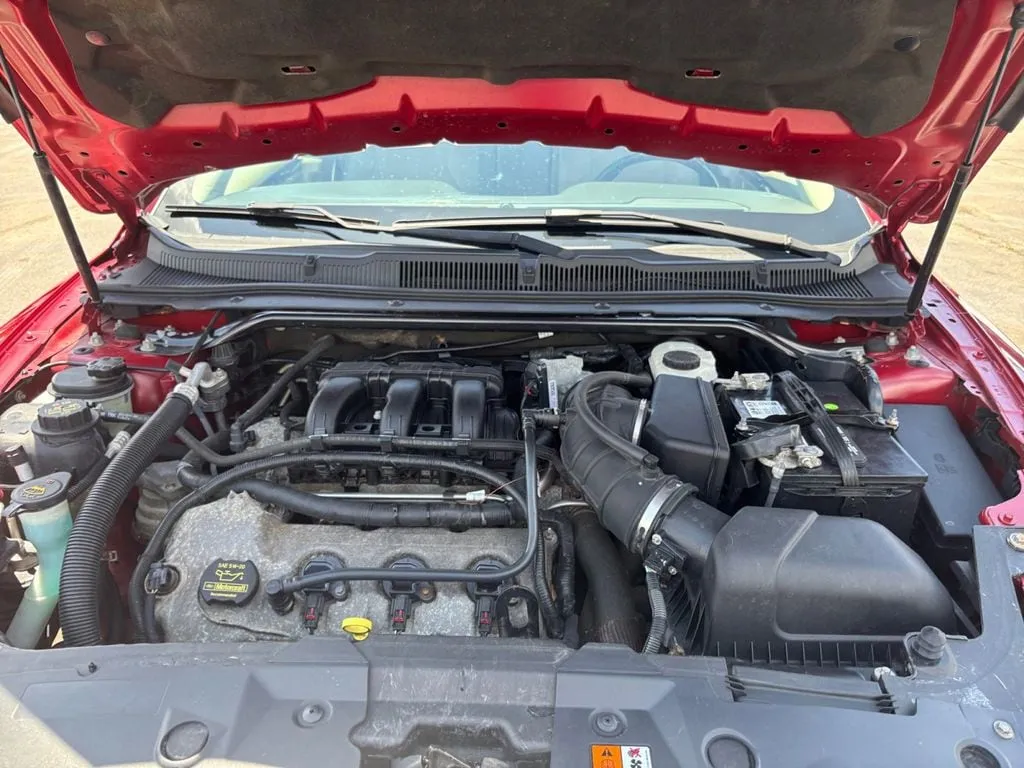 2010 Ford Taurus Limited thumbnail 25