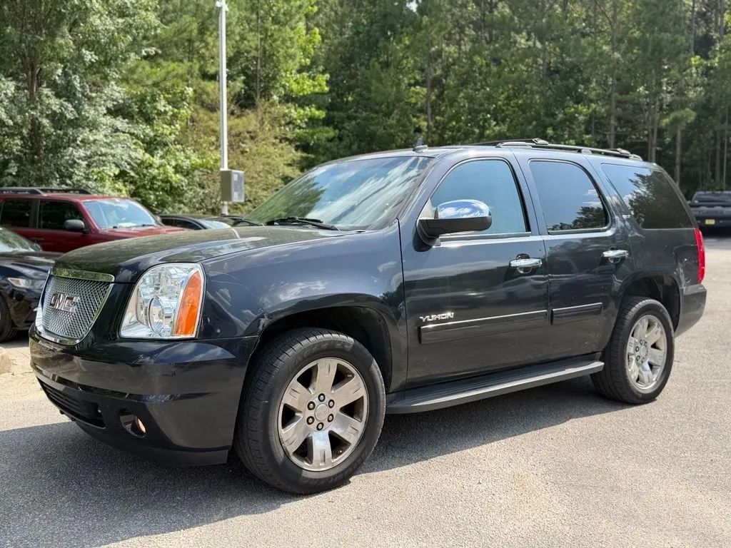 2010 GMC Yukon SLT thumbnail 2