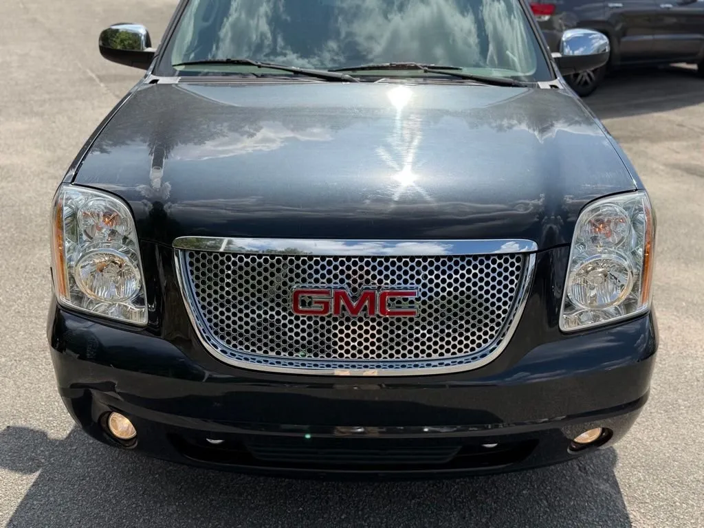 2010 GMC Yukon SLT thumbnail 6