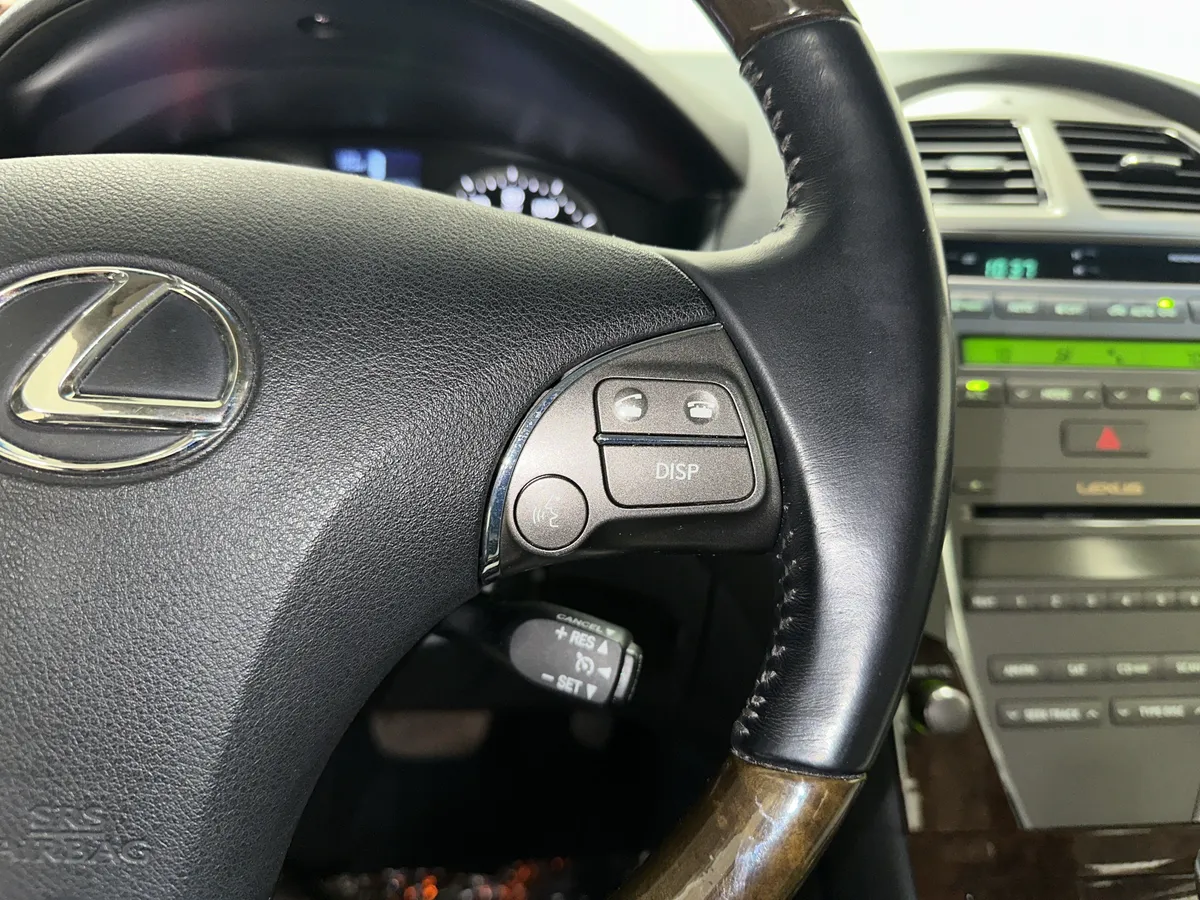 2010 Lexus ES 350 thumbnail 19