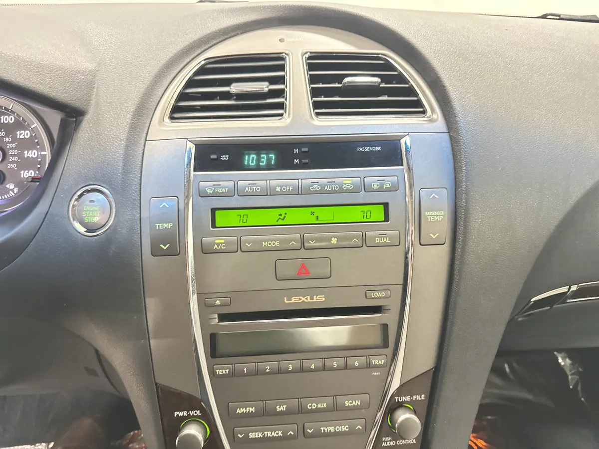 2010 Lexus ES 350 thumbnail 22