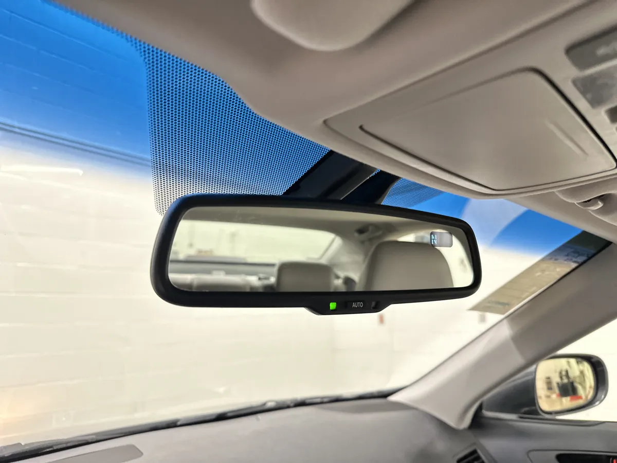 2010 Lexus ES 350 thumbnail 26