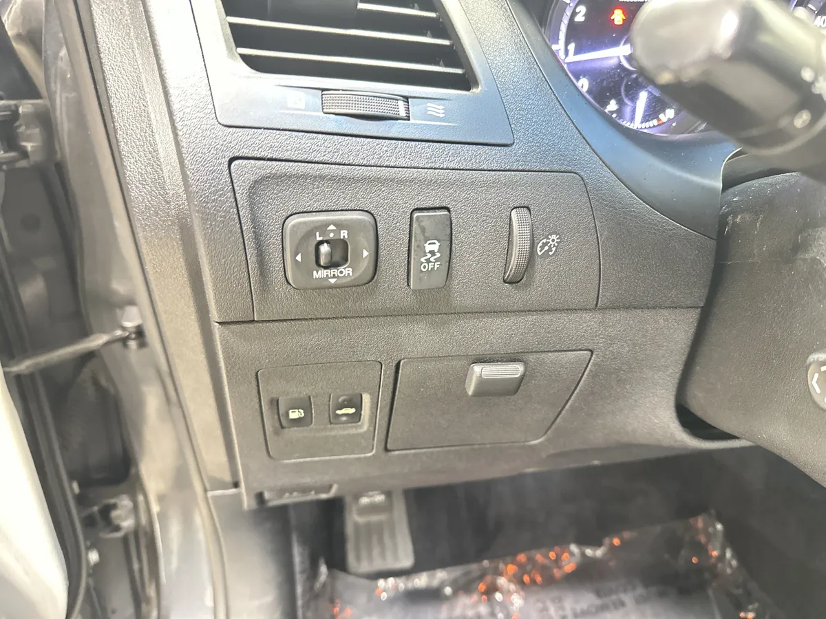 2010 Lexus ES 350 thumbnail 36
