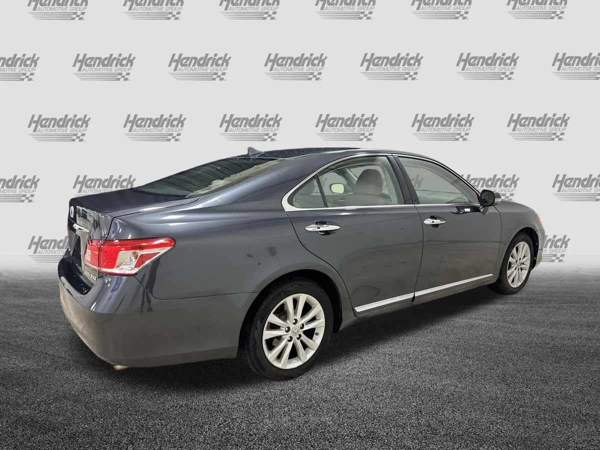 2010 Lexus ES 350 thumbnail 9