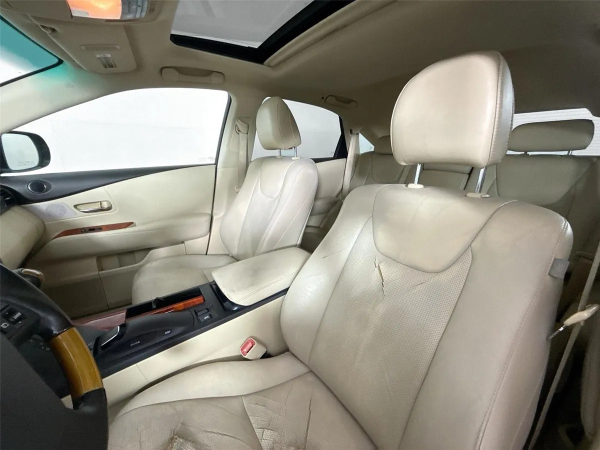 2010 Lexus RX 350 4DR FWD thumbnail 3