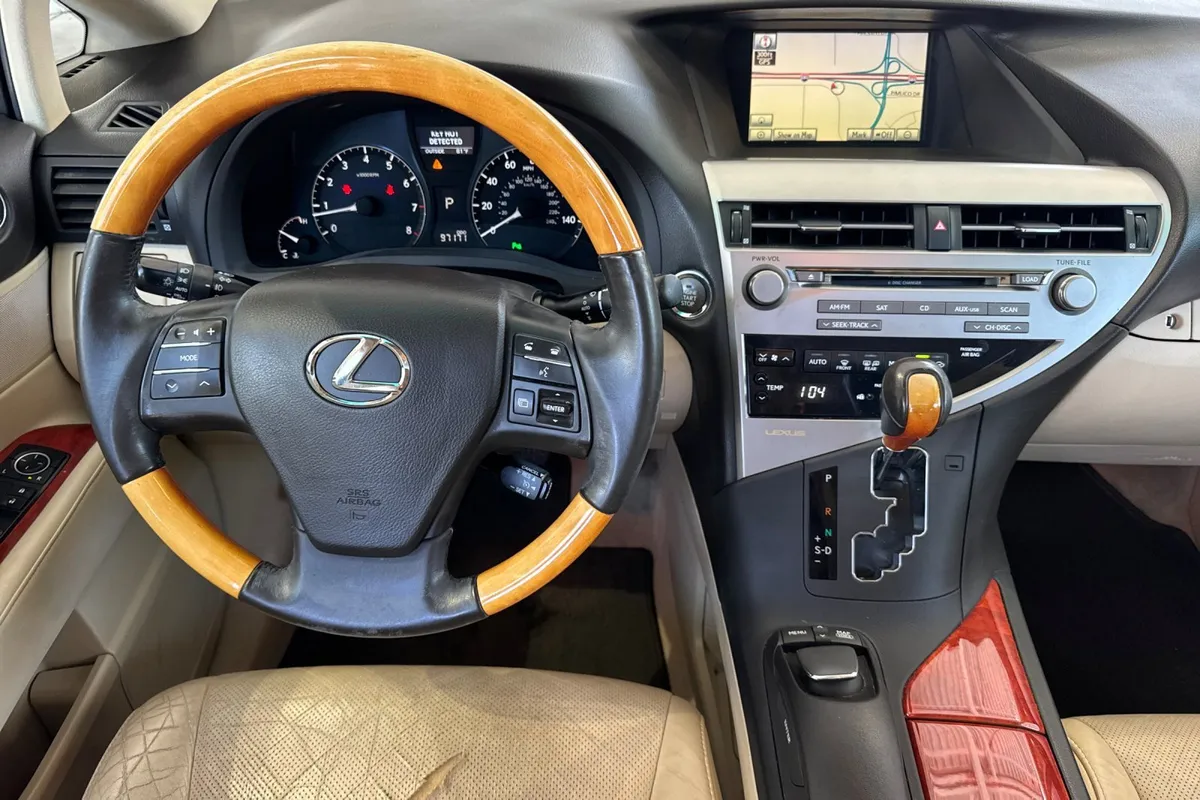 2010 Lexus RX 350 thumbnail 17