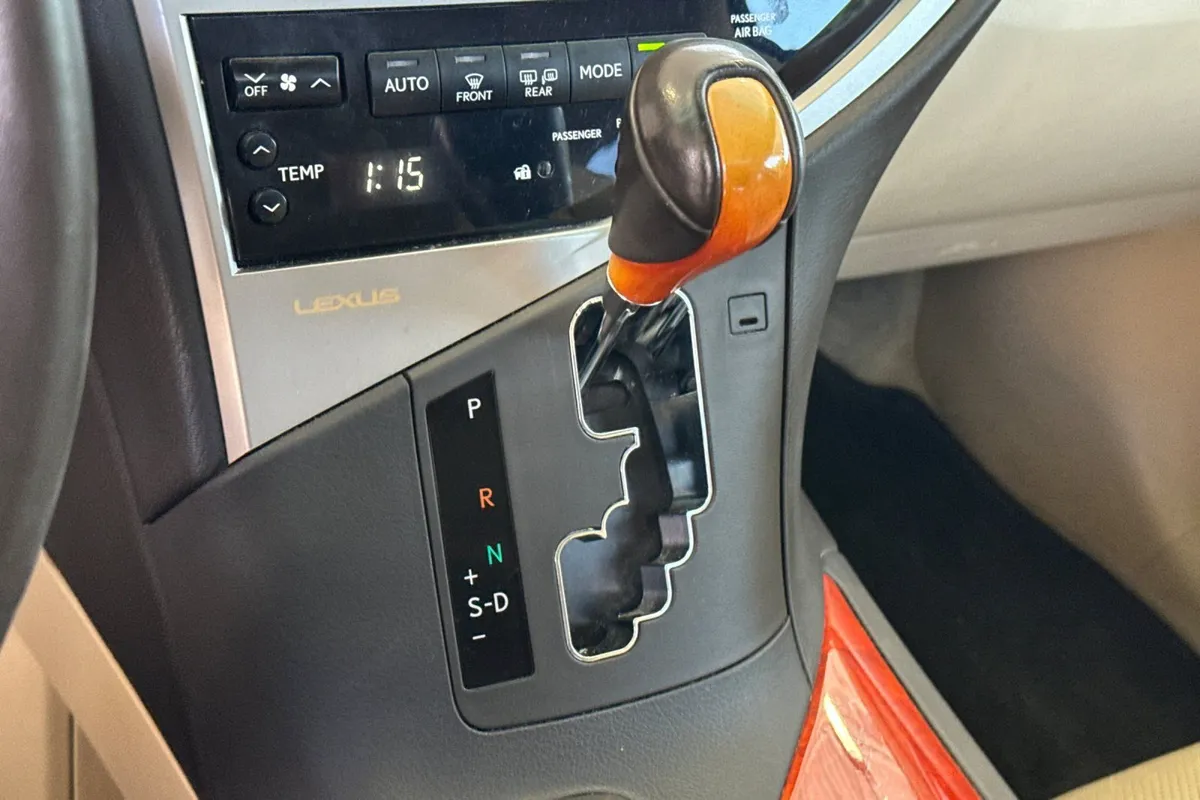 2010 Lexus RX 350 thumbnail 27