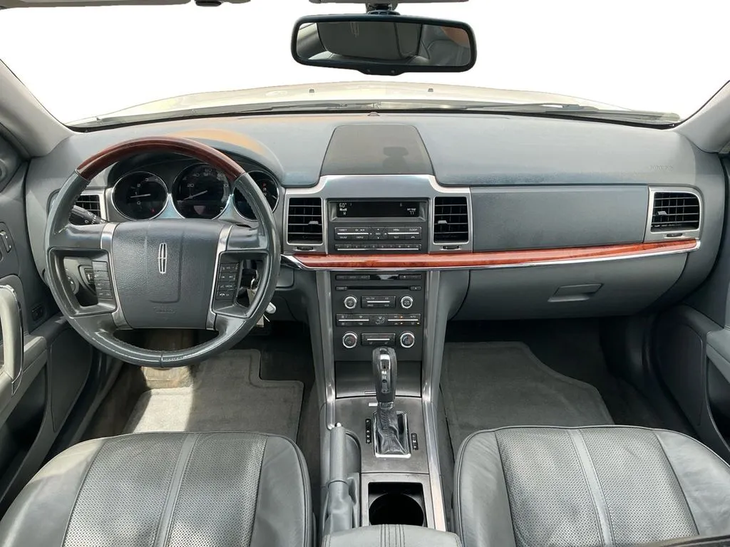 2010 Lincoln MKZ Base thumbnail 17