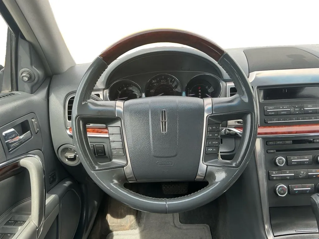 2010 Lincoln MKZ Base thumbnail 18