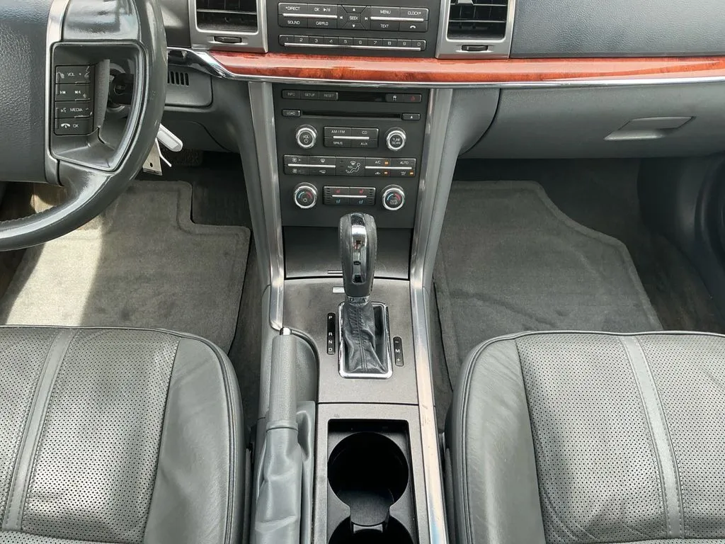 2010 Lincoln MKZ Base thumbnail 20