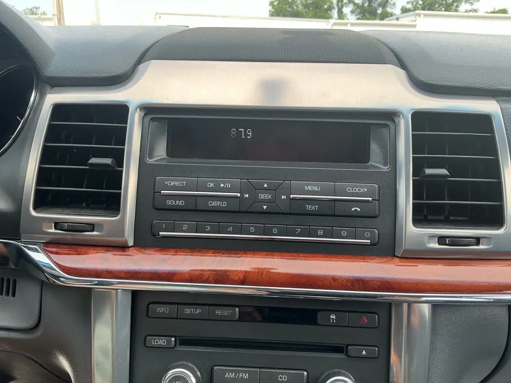 2010 Lincoln MKZ Base thumbnail 26