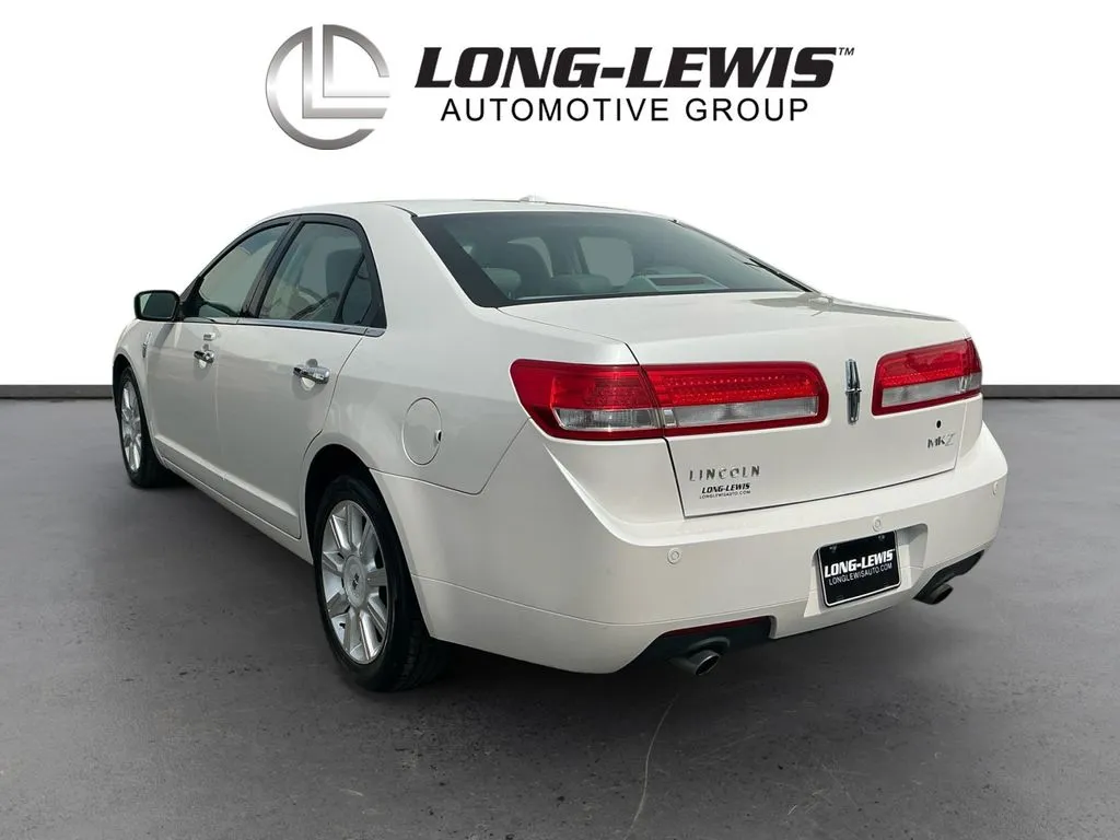 2010 Lincoln MKZ Base thumbnail 4