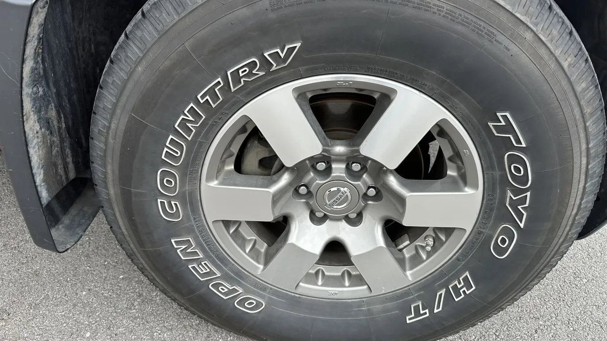 2010 Nissan Frontier PRO-4X thumbnail 14