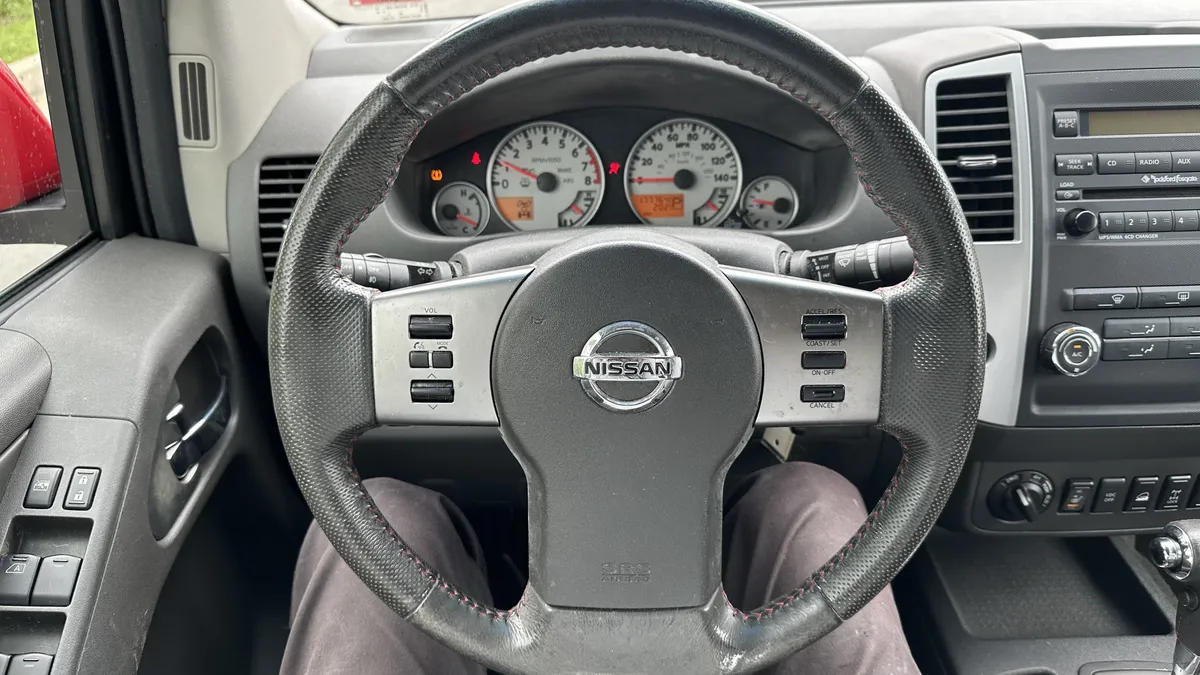 2010 Nissan Frontier PRO-4X thumbnail 18